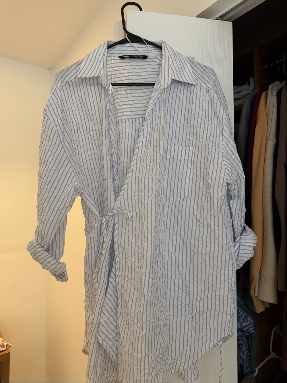 Zara Men White Shirt with Blue Stripes - Casual Button-Down